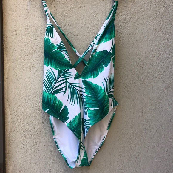 NWT Forever 21 Plus 2X Palm Tree Low Cut Swim suit - Picture 1 of 3